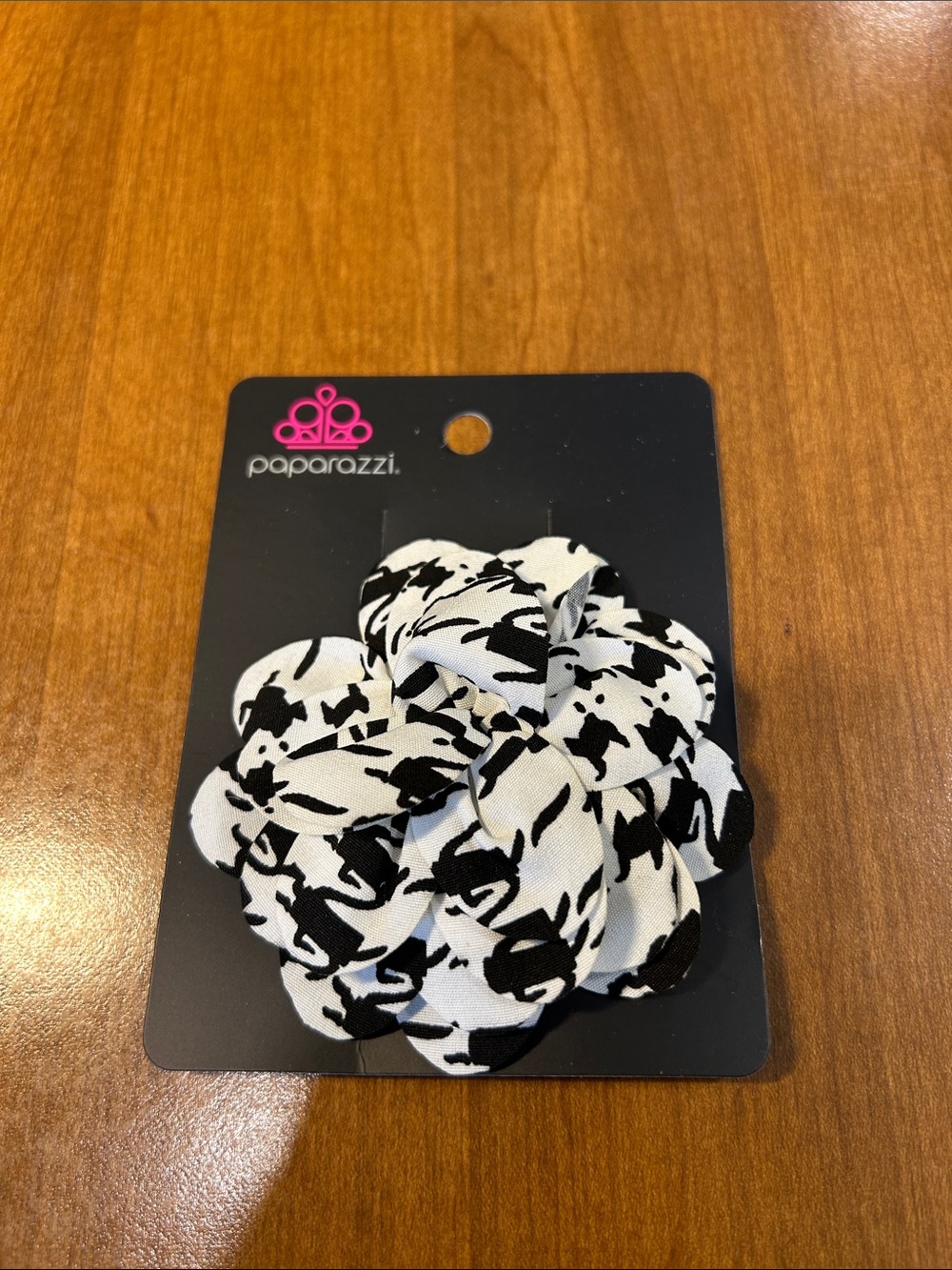 paparazzi Black and White Floral Fabric Flower Hair Clip